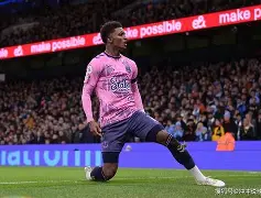 曼城内部会议纪要流出——关键时刻门线救险，法国杯使命明确，球探报告显示潜力(曼联赛前发布会)