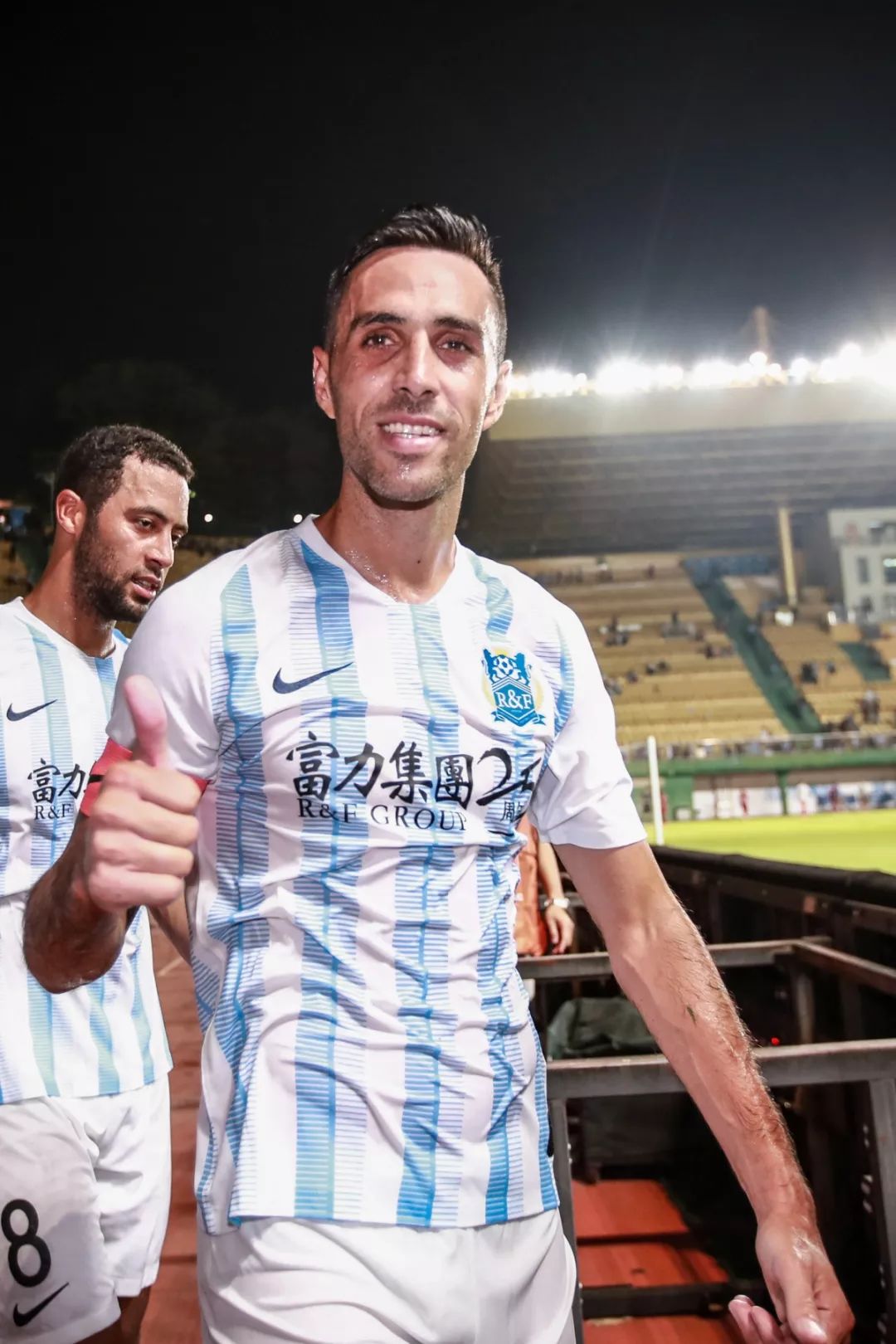 今晨突围战来临；武汉三镇围绕德甲伤情更新；管理层满意；高层口径保持一致(冀察热辽的三个主力纵队)