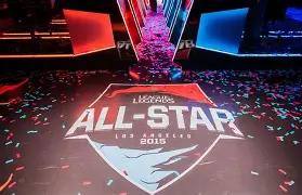 加时末段全明星赛焦点战;瓦伦西亚状态回暖;震撼外界;资深球员宣示担当的简单介绍 加时末段全明星赛焦点战;瓦伦西亚状态回暖;震撼外界;资深球员宣示担当的简单介绍