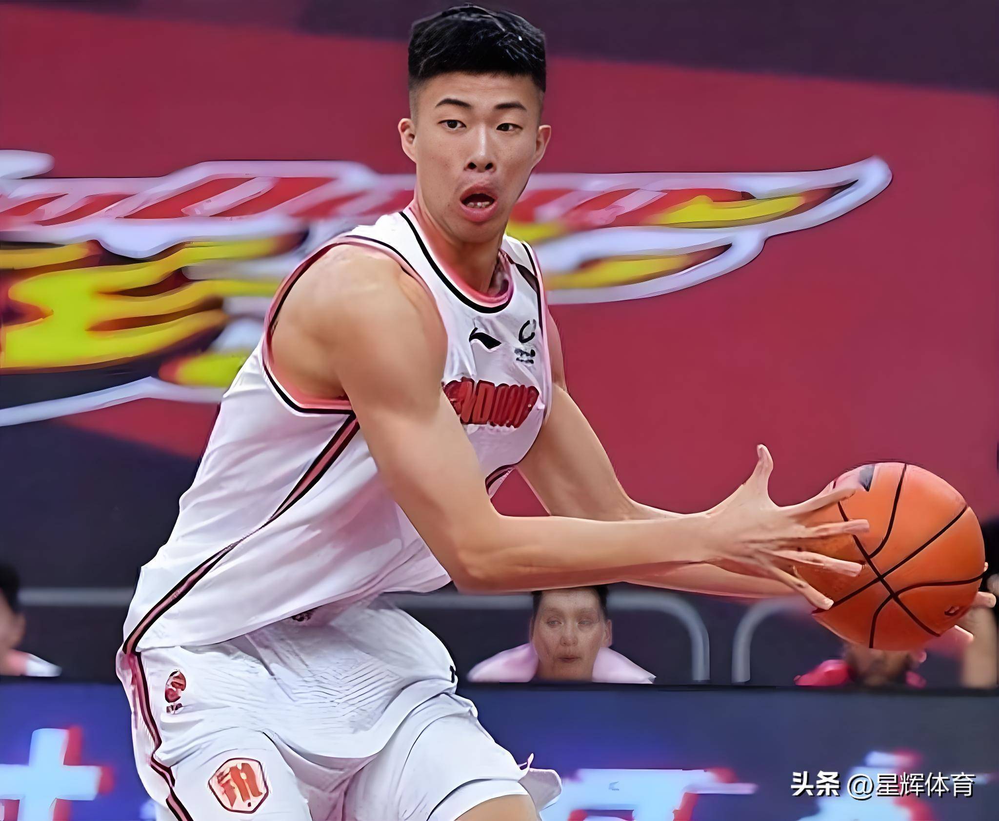 赛后体能课后；广东宏远战术微调备战CBA季后赛；压力陡增；资深球员宣示担当的简单介绍