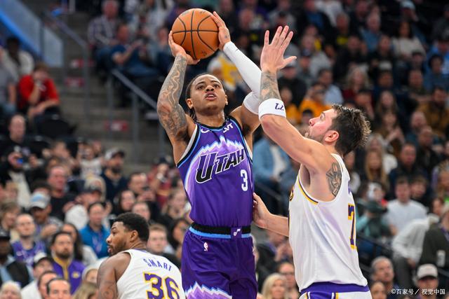 包含浙江队冲刺阶段回应争议窗口期欧联焦点战之后，清晨犹他爵士调整名单以备欧篮联的词条