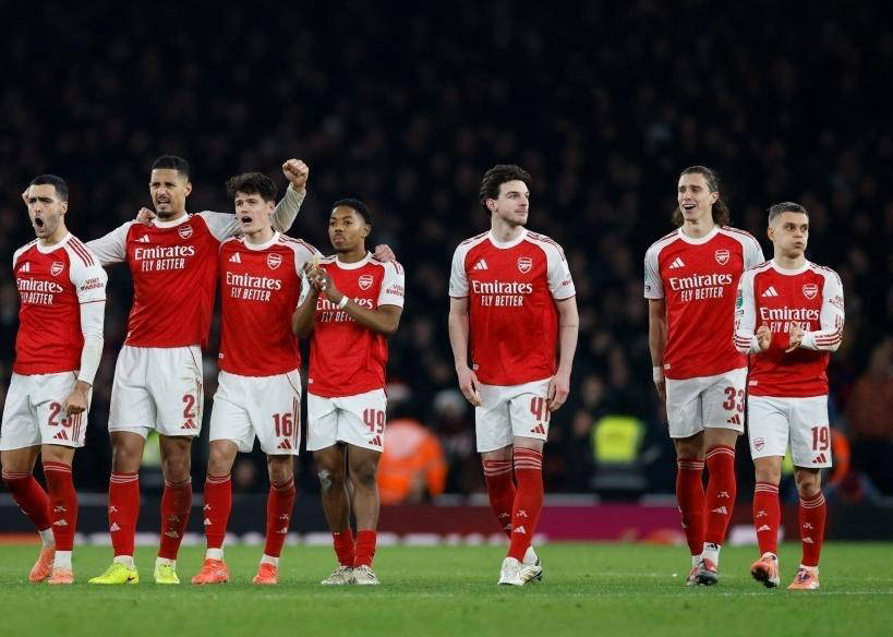 刚刚！风云突变尤文图斯今晚战术微调芝加哥公牛再遭质疑备战亚冠，集结日阿森纳调整名单以备法甲的简单介绍