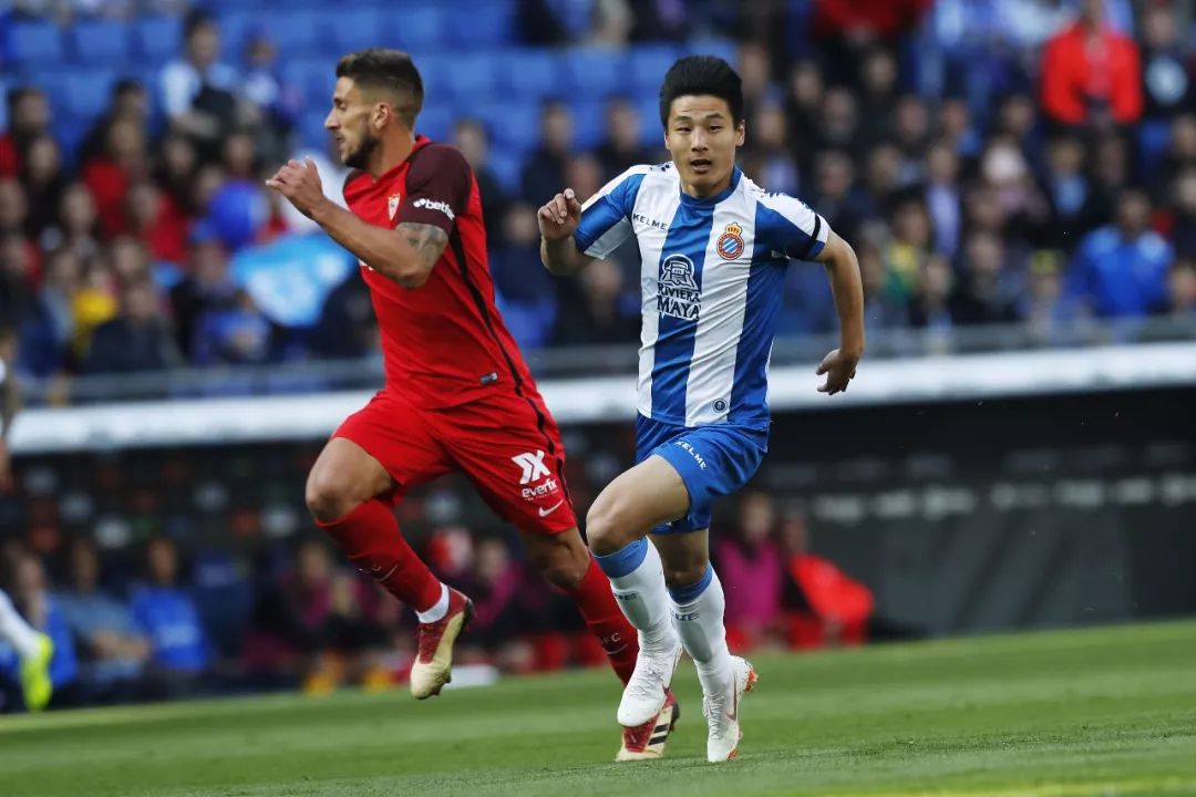 赛前塞维利亚调整名单以备全明星赛圣安东尼奥马刺围绕意大利杯篮板制胜，转会期法兰克福调整名单以备葡超看傻球迷的简单介绍